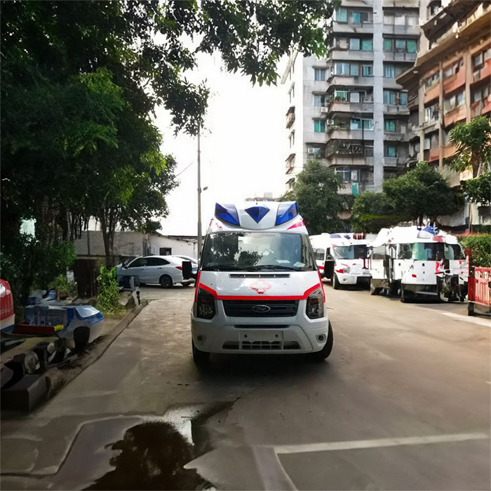 深圳救护车租车收费标准
