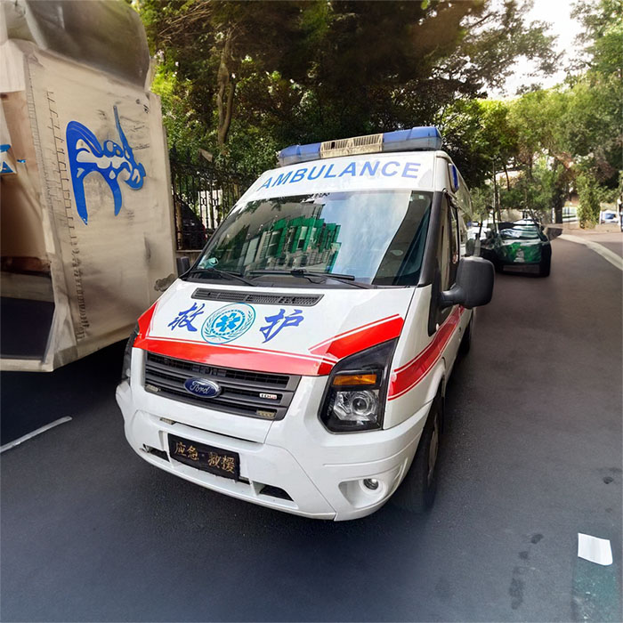 深圳出租私人救护车电话号码