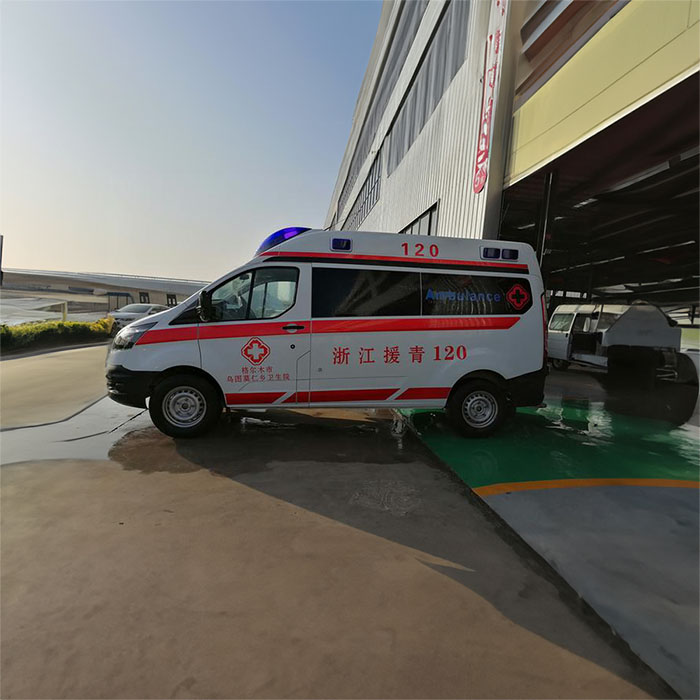 深圳私人救护车租赁联系方式