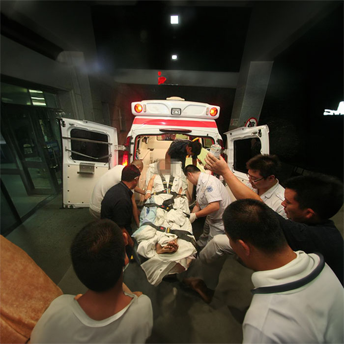 深圳出租救护车联系方式