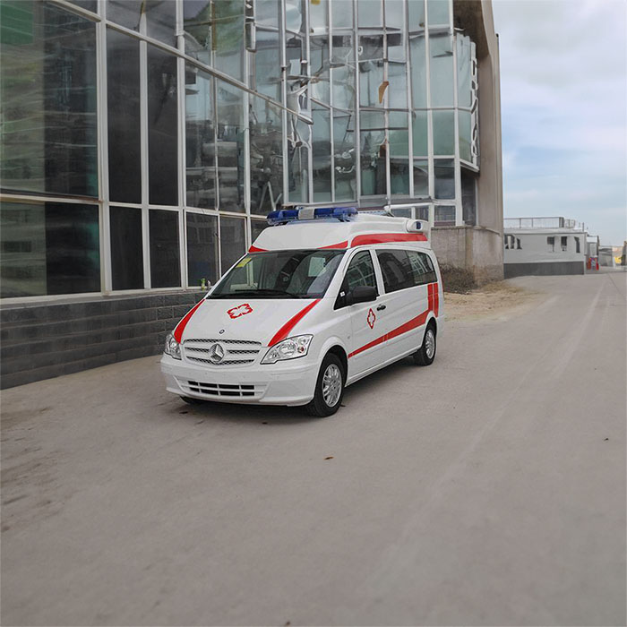 深圳出租私人救护车联系电话