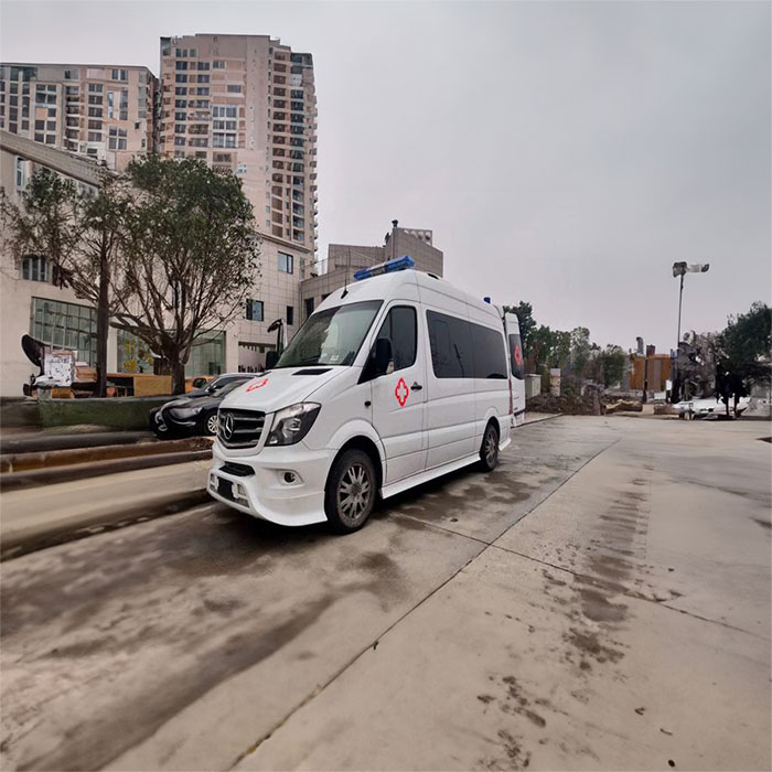 深圳救护车租赁联系电话