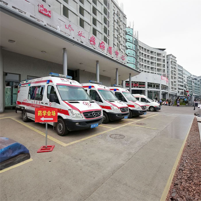 深圳私人救护车租赁电话