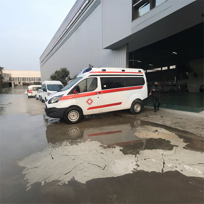 深圳私人救护车租赁收费