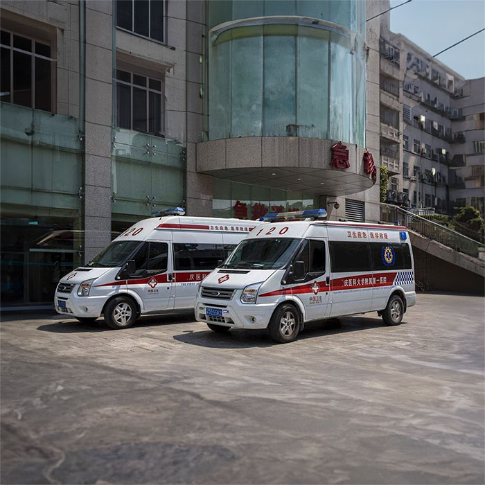 深圳私人救护车租车多少钱