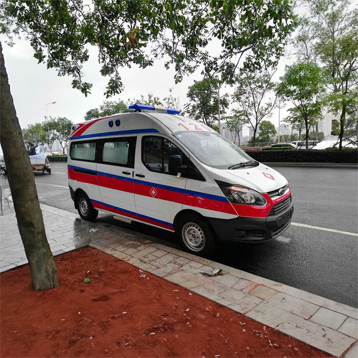 深圳救护车租车联系电话