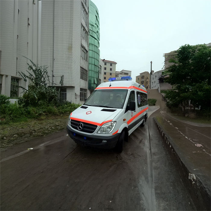 深圳私人救护车出租联系电话