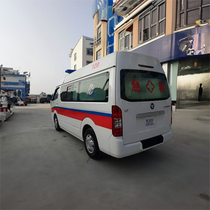 深圳私人救护车租车多少钱