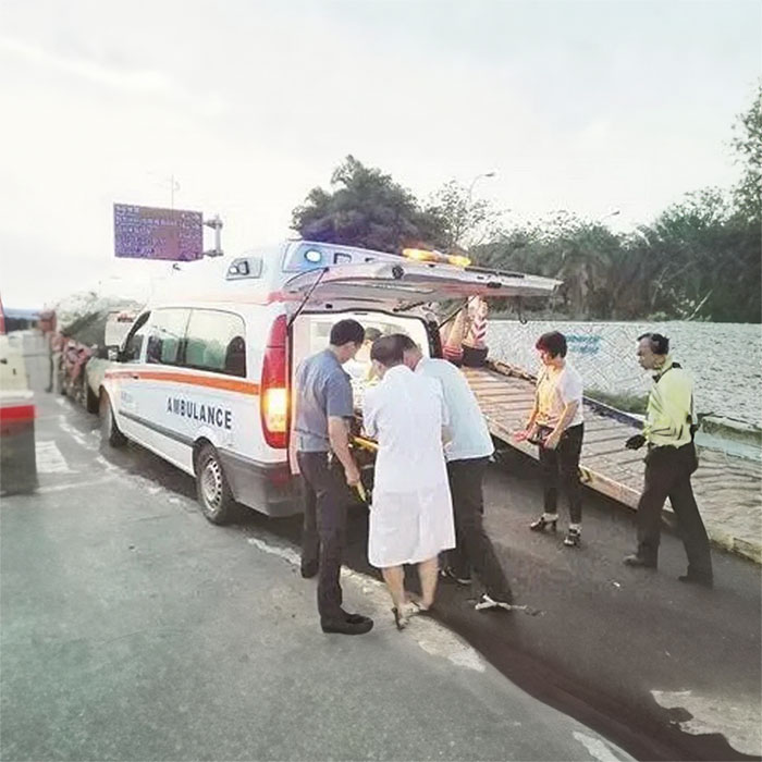 深圳私人救护车租赁联系方式