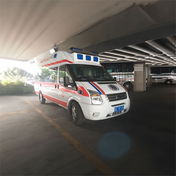 深圳救护车租赁电话