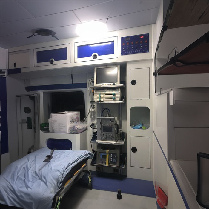 深圳私人救护车出租联系电话