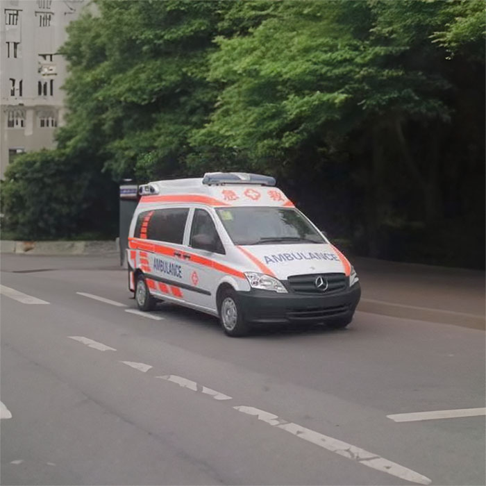 深圳私人救护车租赁收费