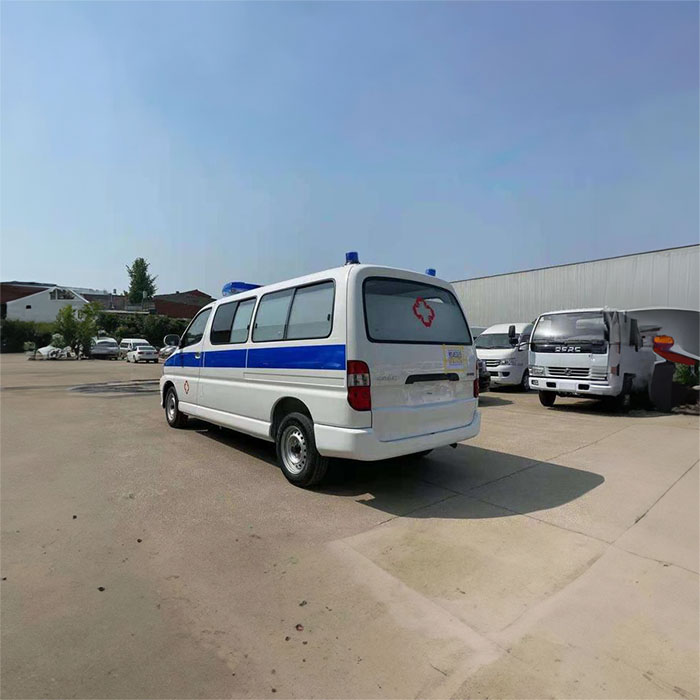 龙岗深圳救护车出租联系电话