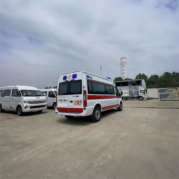 深圳私人救护车租车联系电话