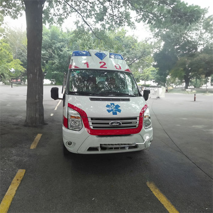 深圳出租私人救护车联系电话