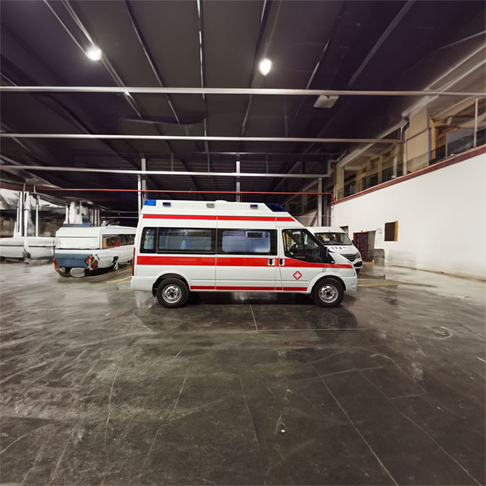 深圳私人救护车租车联系电话
