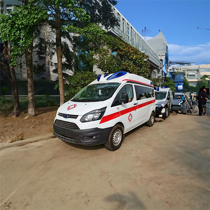 深圳出租私人救护车联系方式